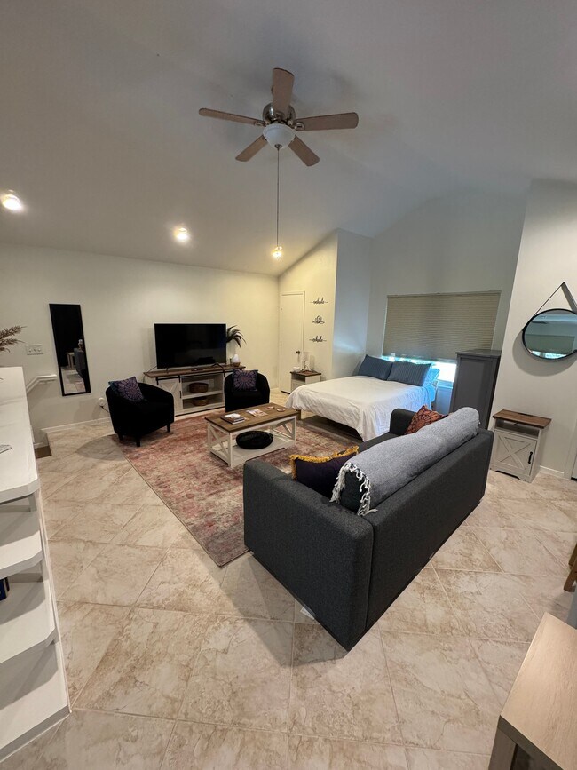 Building Photo - 2802 Horseshoe Bend Cove
