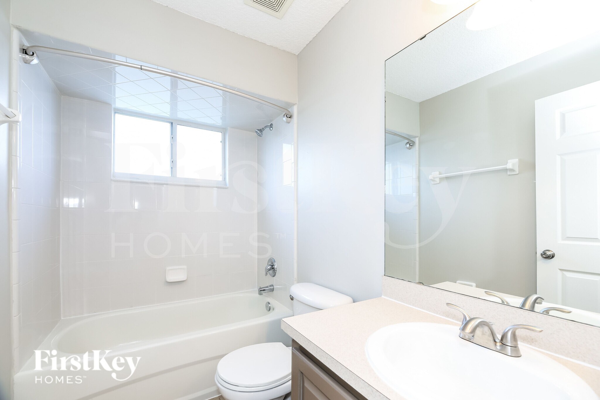 Building Photo - 2921 Ravine Hill Dr