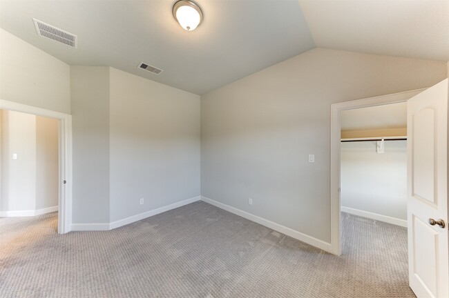 Building Photo - 4703 Eagle Cove Ln