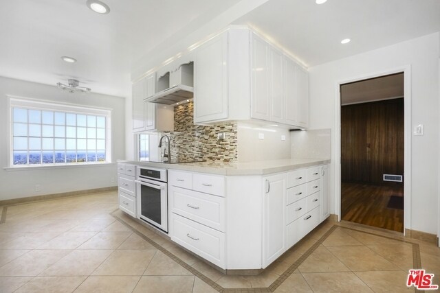 Building Photo - 2675 Glendower Ave