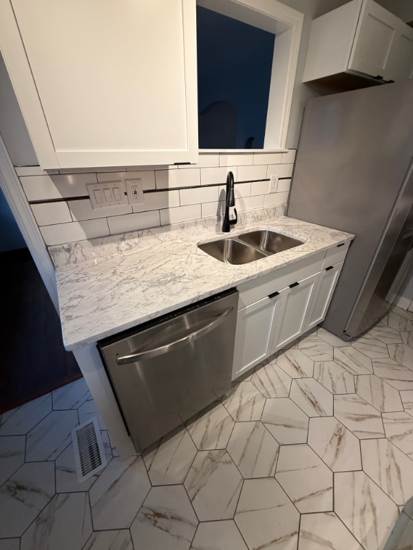 Building Photo - 50 Orchard Ln