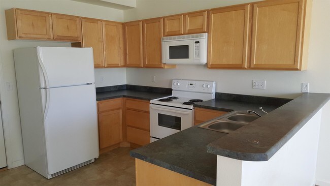 Building Photo - 400 Par Ave