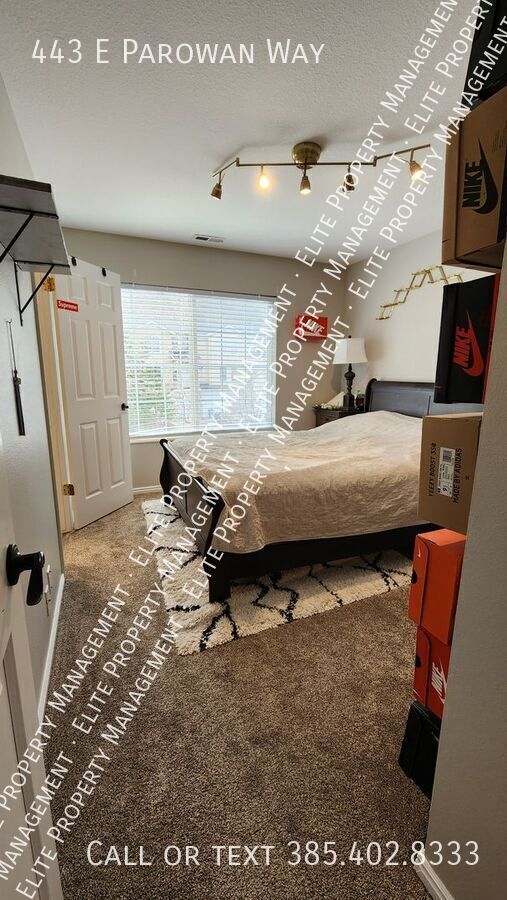 Building Photo - 443 E Parowan Way