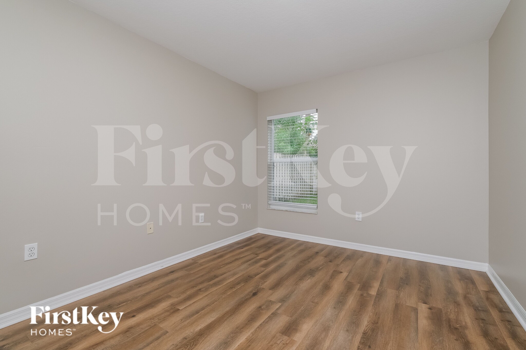 Building Photo - 10107 Arbor Run Dr