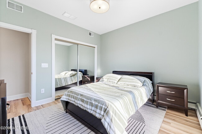 Building Photo - 3456 E Thistle Ave