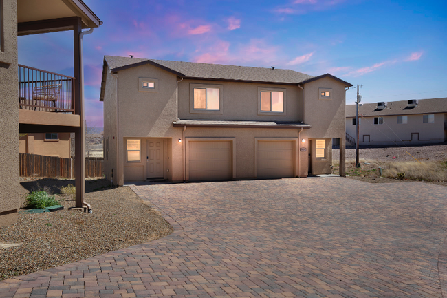 Building Photo - 8503 E Leigh Dr