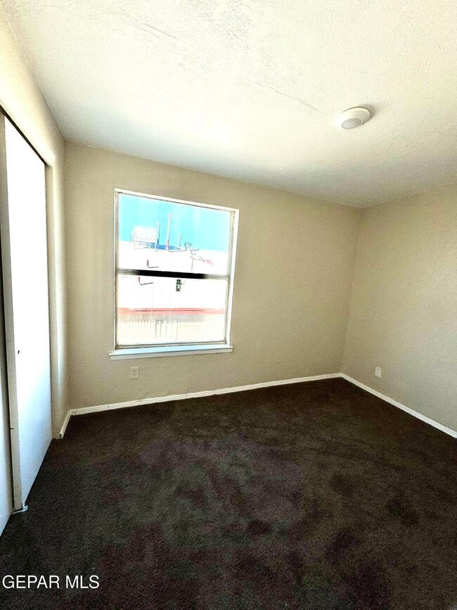 Building Photo - 943 Montera Rd