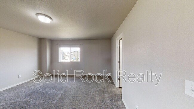 Building Photo - 10977 Quercia Cir