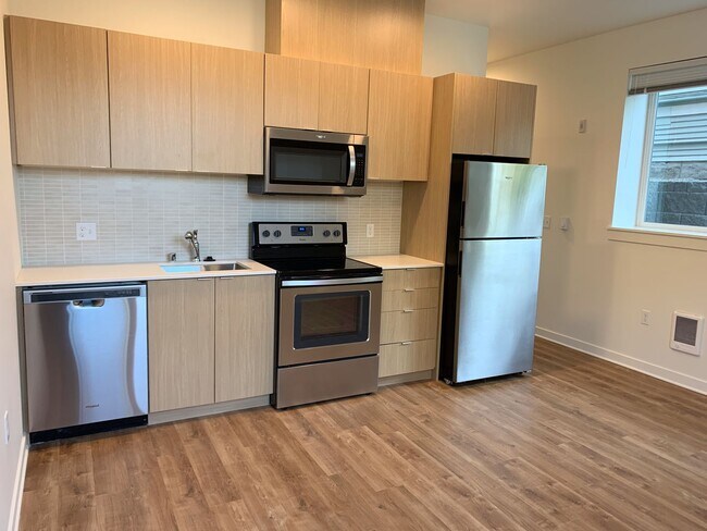 Building Photo - Modern One-Bedroom in the Heart of Wallingford!!!