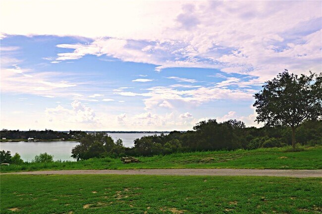 Building Photo - 1011 Cody Villa Loop Rd