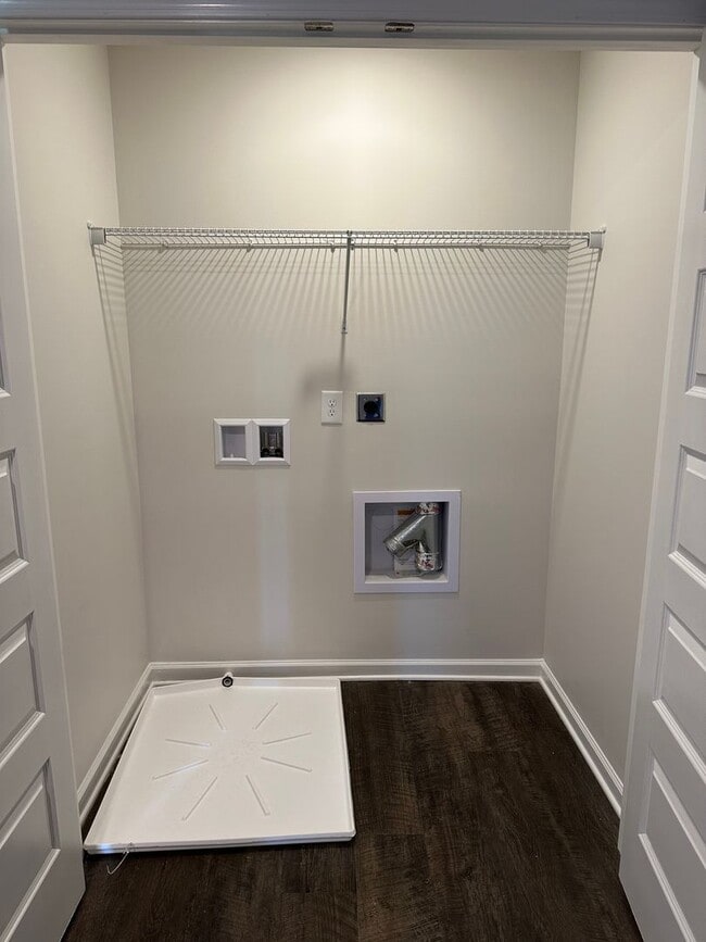 Building Photo - Three Bedroom | Two and a Half Bathroom Home in Cullman