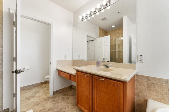 Building Photo - 105 Harbors Way