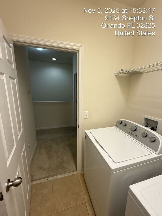 Building Photo - Beautiful Spacious 3 bed 2.5 bath Home in ...