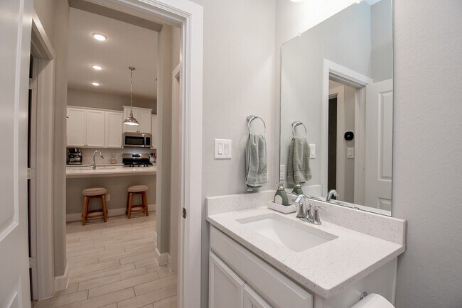 Building Photo - 15002 Bushy Bluestem Ct