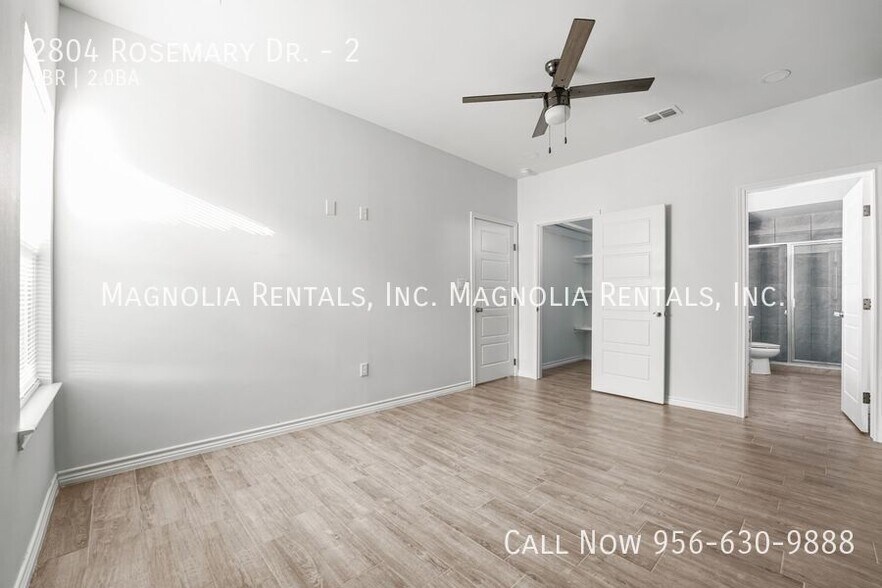 Building Photo - 2804 Rosemary Dr