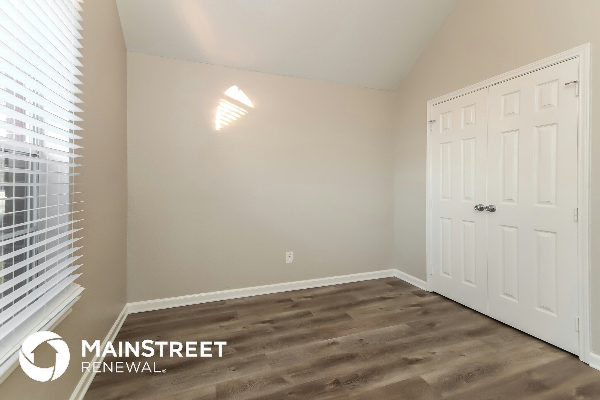 Building Photo - 4023 Almond Lake Dr