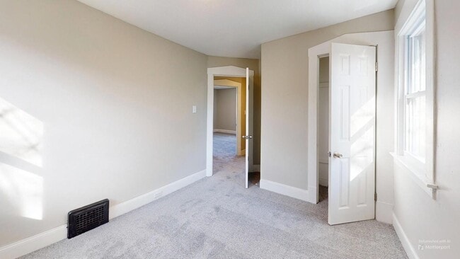 Building Photo - Cudell / West Boulevard Area - 3 bedroom/1...
