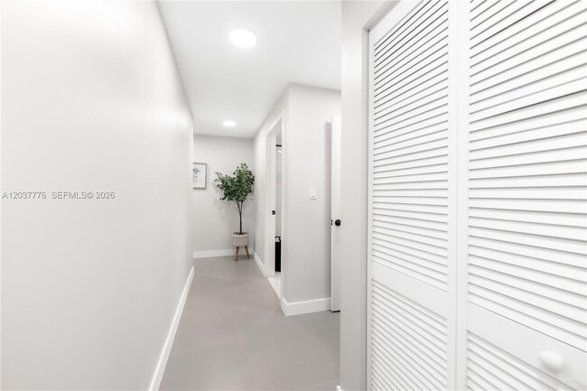 Building Photo - 25657 SW 144th Ave