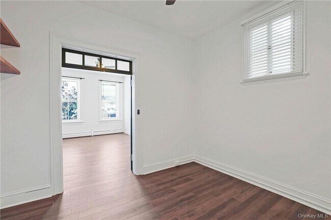 Building Photo - 19 N Broadway