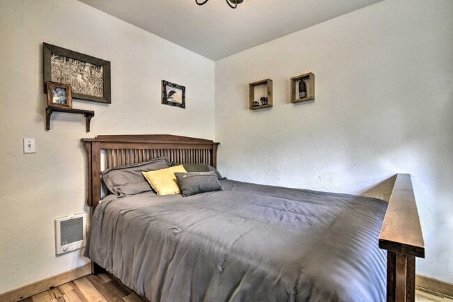 Building Photo - 21561 E. Hideaway Ln.