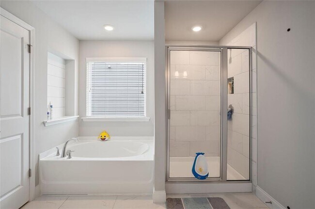 Building Photo - 3541 Salvia Dr