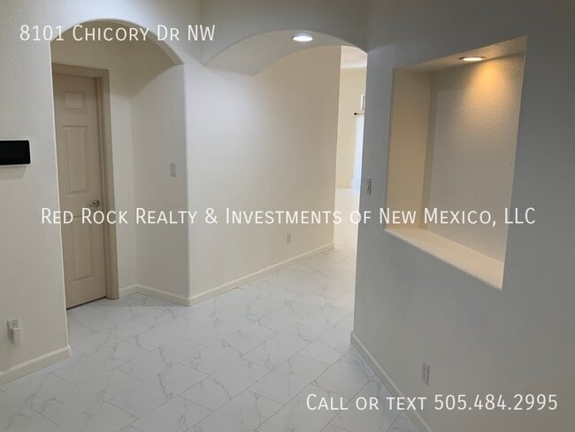 Building Photo - 8101 Chicory Dr NW