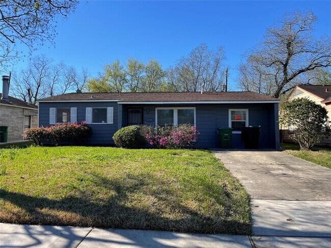 Building Photo - 4314 Tareyton Ln