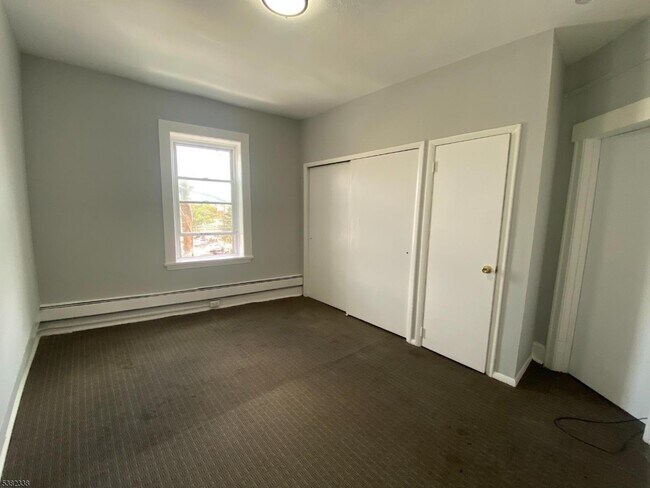 Building Photo - 241 Parker Ave