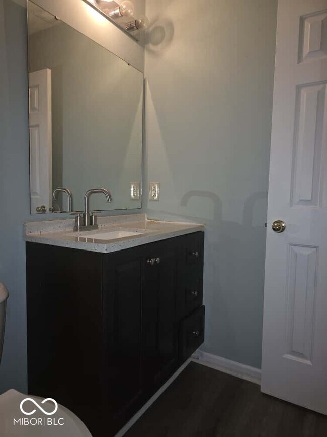 Building Photo - 8209 Twin River Dr