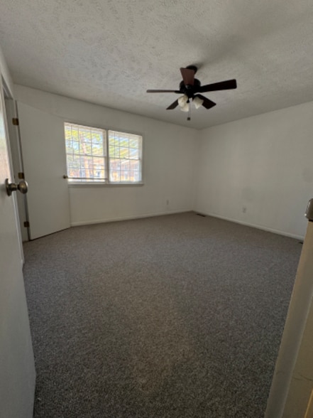 Building Photo - 365 W Illinois Ave