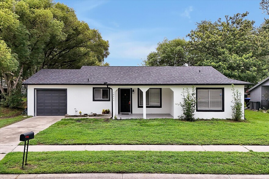 Building Photo - 10211 Gray Eagle Dr