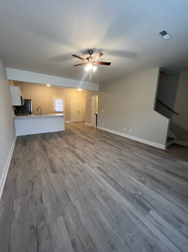Building Photo - New Apartments - $1350 2 Bedroom 2.5 Bathroom beautiful apartment , Downtown Darlington walking d...