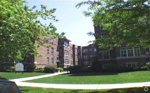 Building Photo - Keeler Court