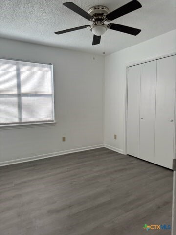 Building Photo - 1815 Cedarhill Dr