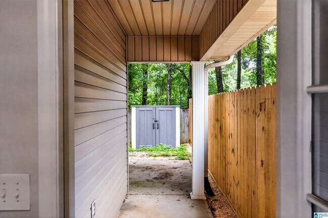 Building Photo - 5317 Cottage Cir