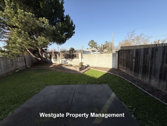 Building Photo - 737 Judith Ct