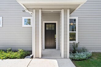 Building Photo - Modern 3/2.5 Condo in Northeast Austin | Built 2023 | Near Samsung & Parmer Lane