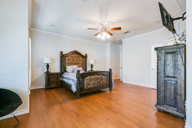 Building Photo - NOW AVAILABLE - Beautiful 3-Bedroom Home in the Southland Neighborhood!