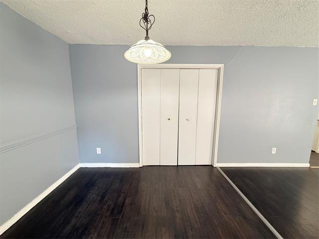 Building Photo - 2641 Santa Barbara Dr