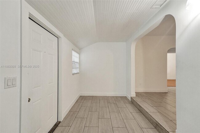 Building Photo - 4718 NW 15th Ave