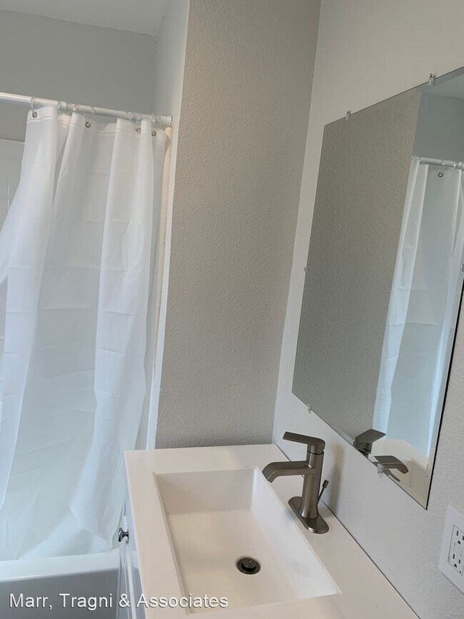 Building Photo - 1 br, 1 bath House - 5848 Kingsley Circle