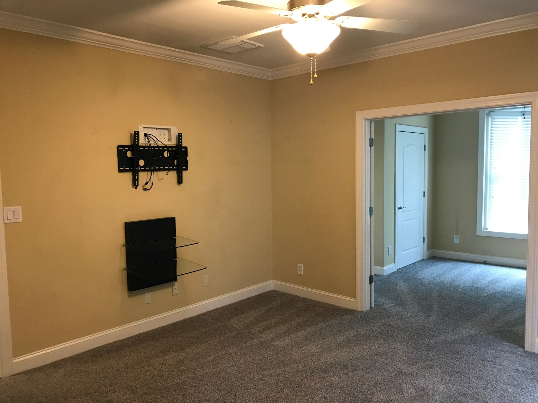 primary bedroom - 1931 Dante Ln