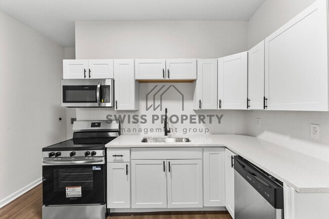 Building Photo - 1339 Mooberry St