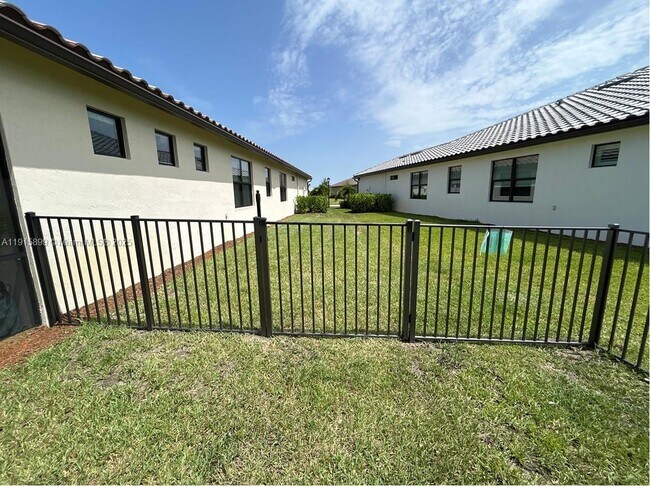 Building Photo - 4139 Silver Maple Wy