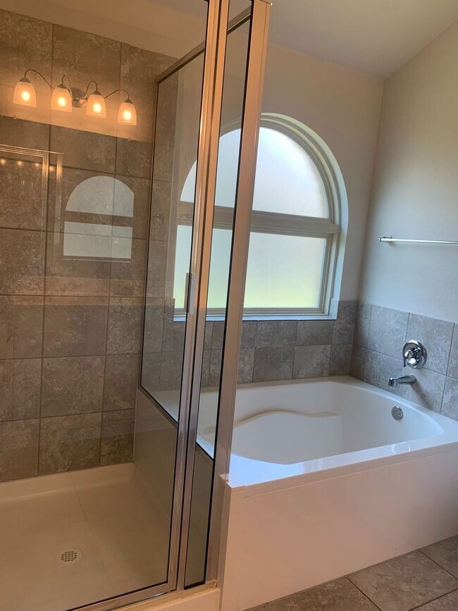 Building Photo - 3-Bedroom/2-Bath Home in Leander ISD