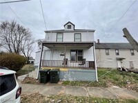 Building Photo - 919 Spring Ave NE