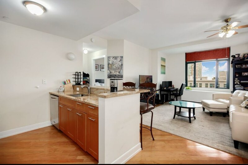 Primary Photo - 105 Greene St