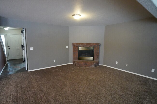 Building Photo - 4764 N Eugene St