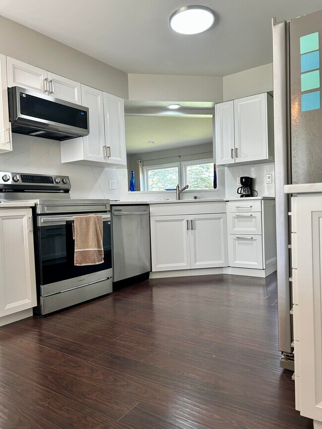 Building Photo - 4200 Colorado Ln