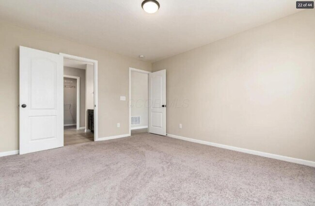 Building Photo - 4859 Amber Xing Dr